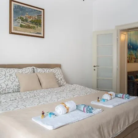 アパート Balkan Dream ****